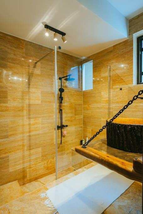 Therme - Corbeanca By The Lake Luxury Villa Luaran gambar
