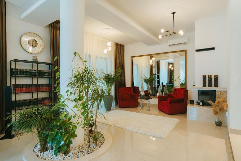 Therme - Corbeanca By The Lake Luxury Villa Luaran gambar