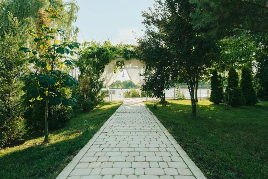 Therme - Corbeanca By The Lake Luxury Villa Luaran gambar
