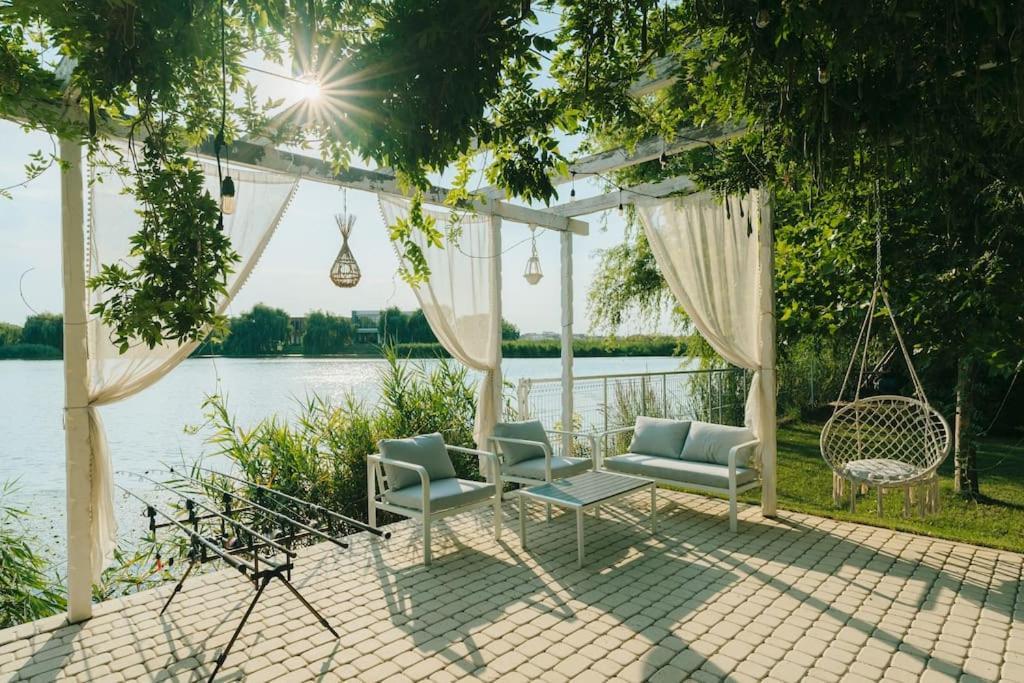 Therme - Corbeanca By The Lake Luxury Villa Luaran gambar